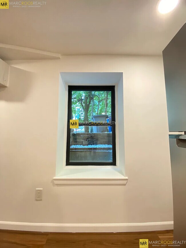 Photo - 775 Parker St Unidad 1