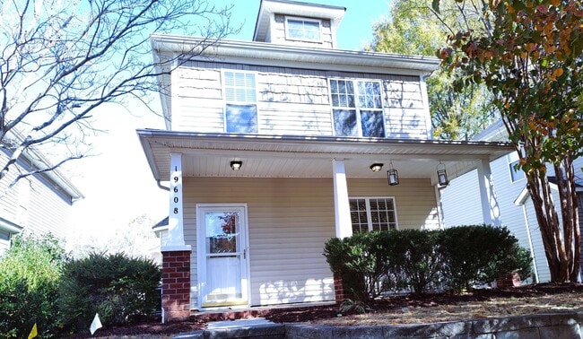 Building Photo - Pristine, 2 Story Home located in Mill Creek Subdivision in Cornelius!