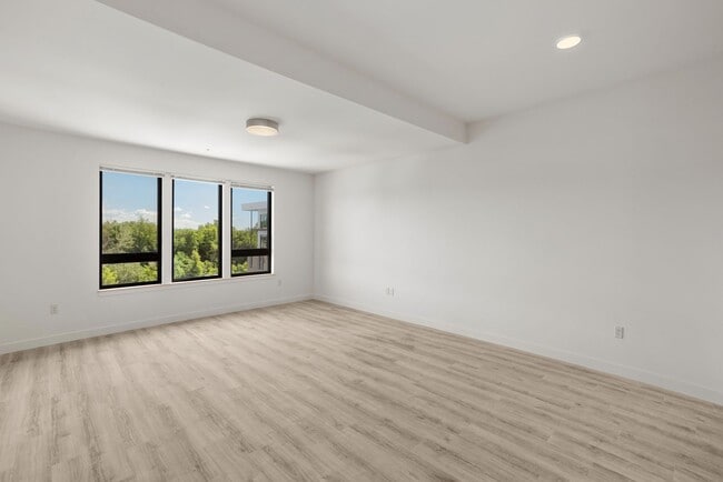 Photo - 375 North Avenue -Sunset House