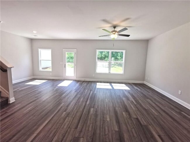 Photo - 209 Station Overlook Dr