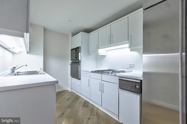 Photo - 202 W Rittenhouse Square Unit 1705