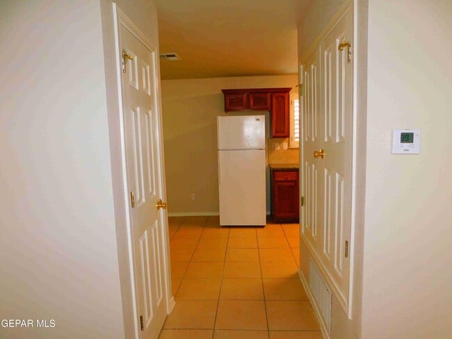 Photo - 10021 Railroad Dr