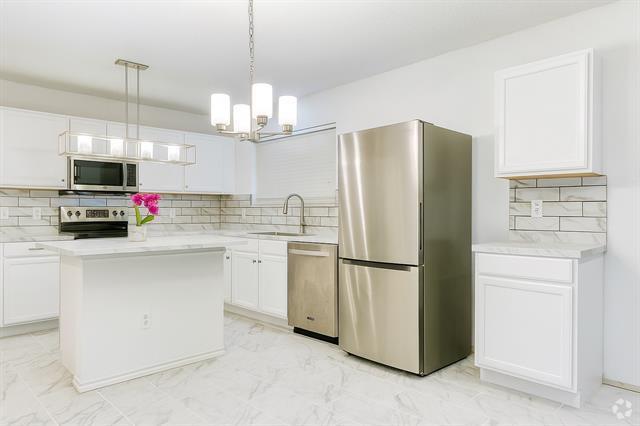Building Photo - 2052 Club Oak Dr Rental