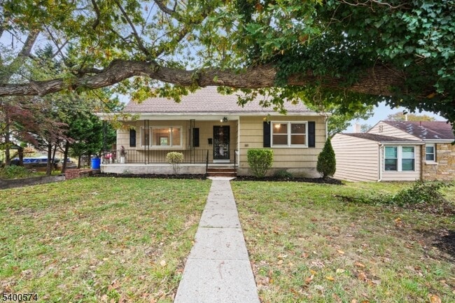 Building Photo - 50 White Meadow Ave