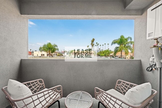 Building Photo - 4347 Woodlawn Ave Unit C - ADU