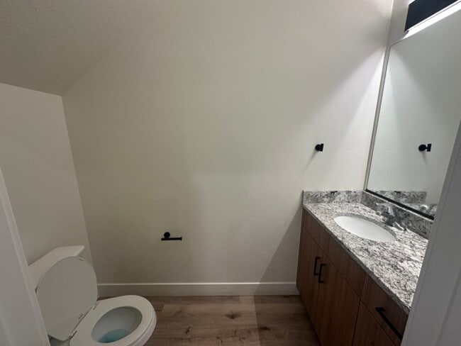 Photo - 27 N Gateway Dr