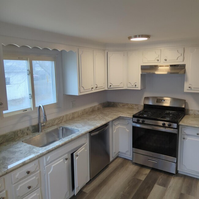 Photo - 2639 N California Ave