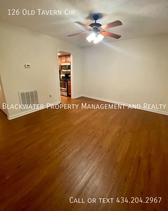Photo - 126 Old Tavern Cir