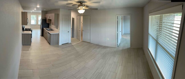 Photo - 549 Duncan Creek Rd Unit 202