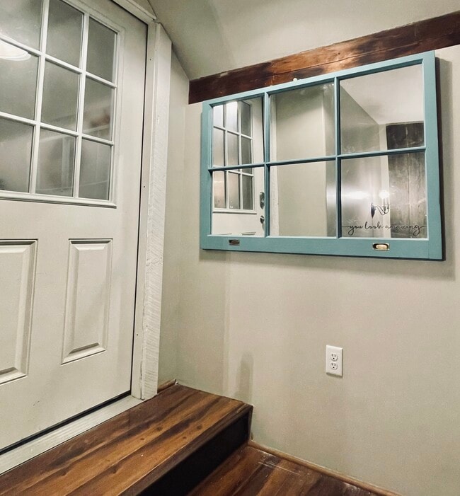 Photo - 20 N Main St