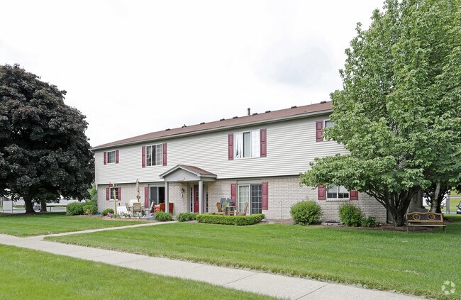 Photo - Sterling Court