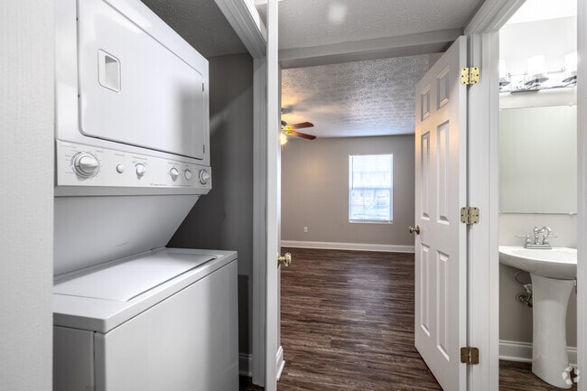 Large Townhome Hall