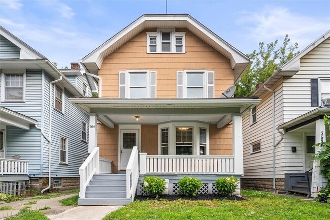Building Photo - 364 Rosewood Terrace