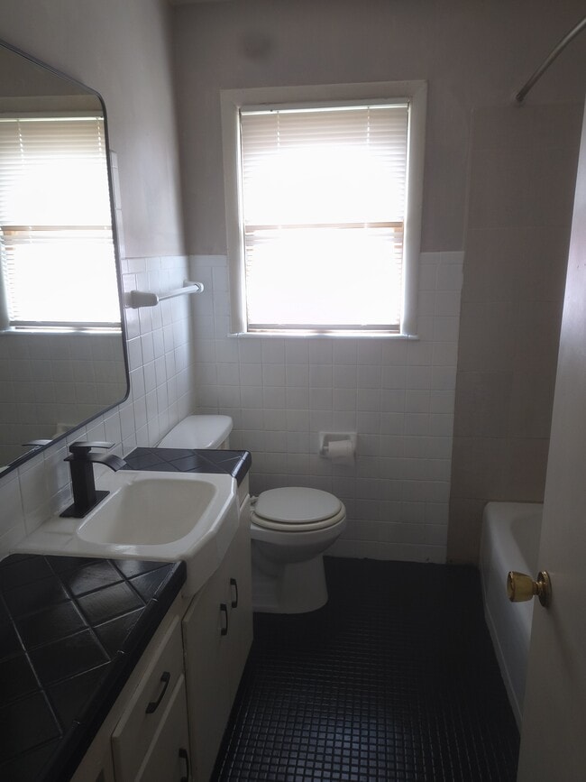 Photo - 5825 N 76th St Unit 11095