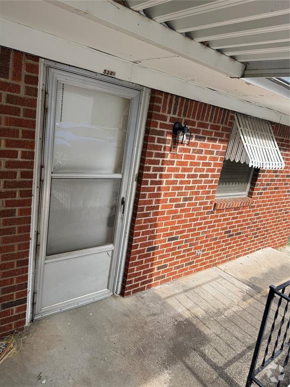 Building Photo - 528 N Beard Ave Rental