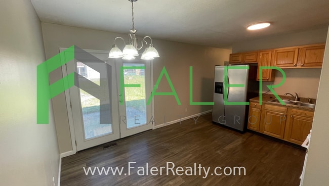 Photo - Beautiful 3 bedroom home with attached garage