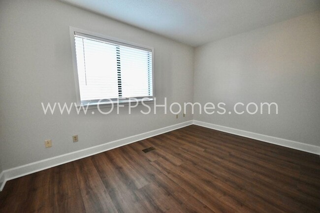 Photo - 710 Legion Dr