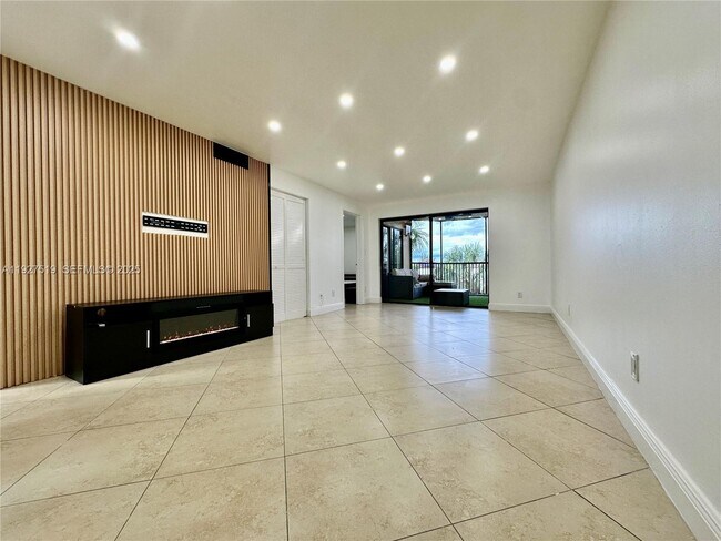 Photo - 3470 Foxcroft Rd Unit 308