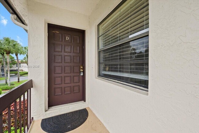 Photo - 7944 Eastlake Dr Unit D