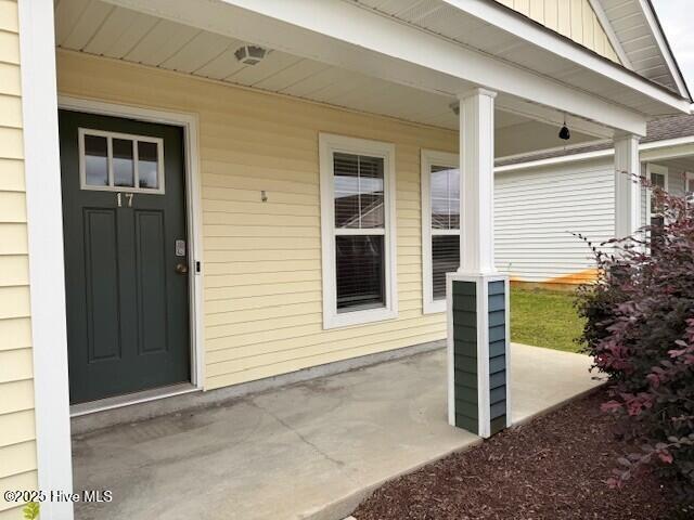 Photo - 17 Biscayne Dr