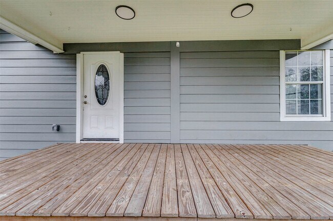 Photo - 8505 Denby St