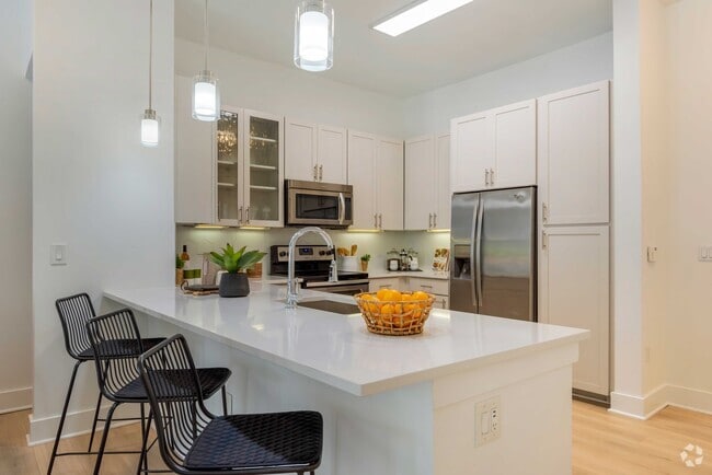 Building Photo - Allure at Southpark Rental