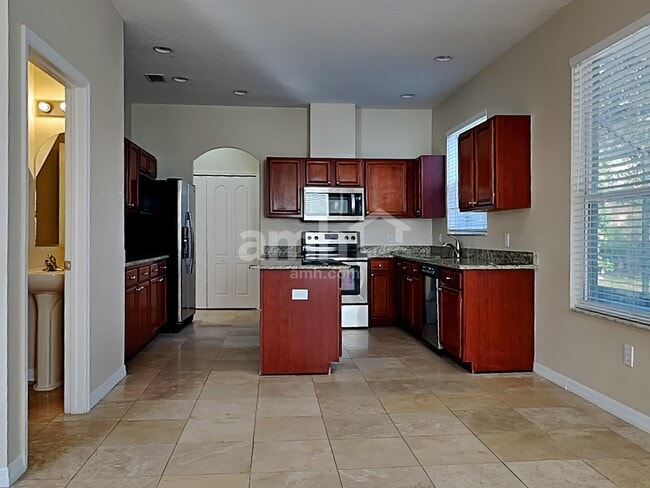 Photo - 15534 Lake Bella Vista Dr