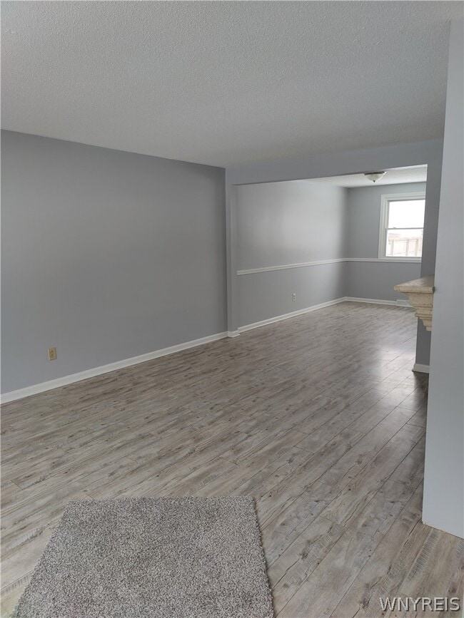 Photo - 32 Cascade Dr