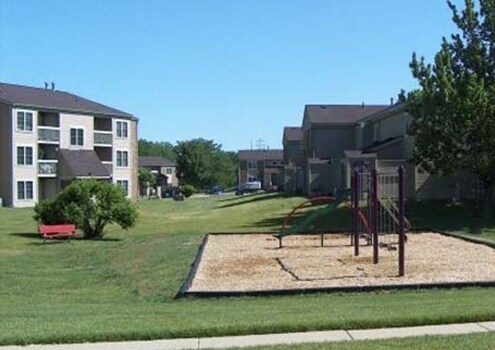 Country Brook Apartments For Rent In Champaign Il Forrent Com