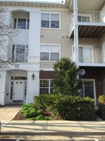 Building Photo - 3317 Stratford Ct Unit 1C Rental