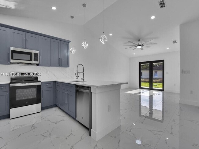 Photo - 5119 24th St SW Unit .