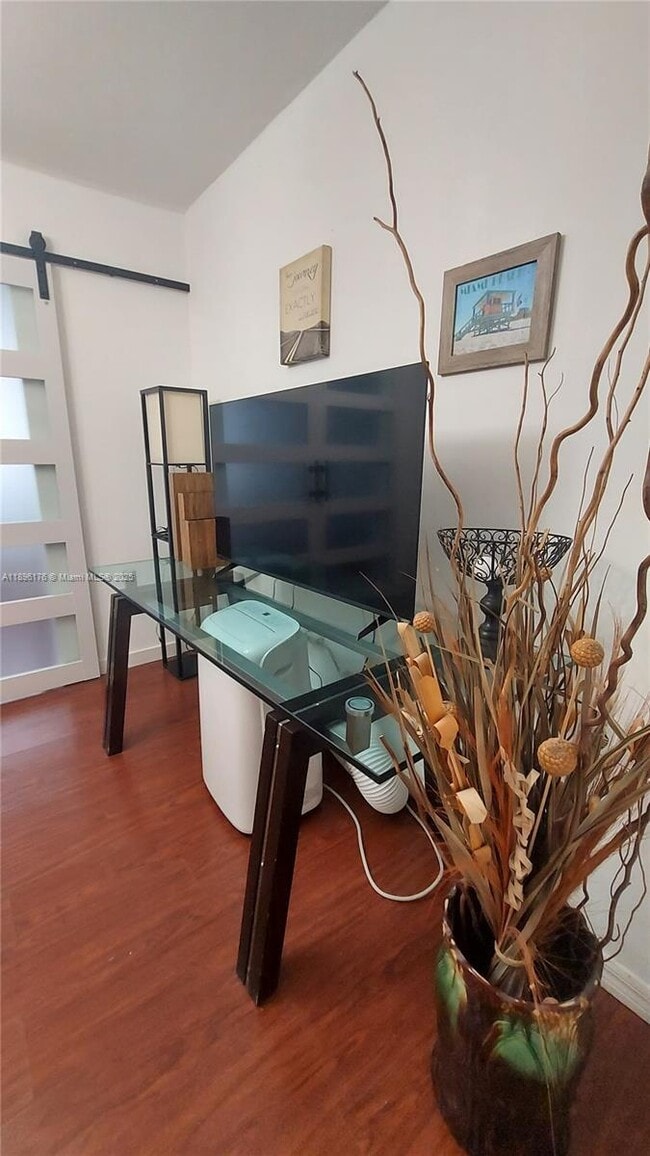 Photo - 825 Brickell Bay Dr Unit 443