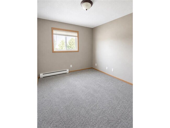 901 Pearl Ave