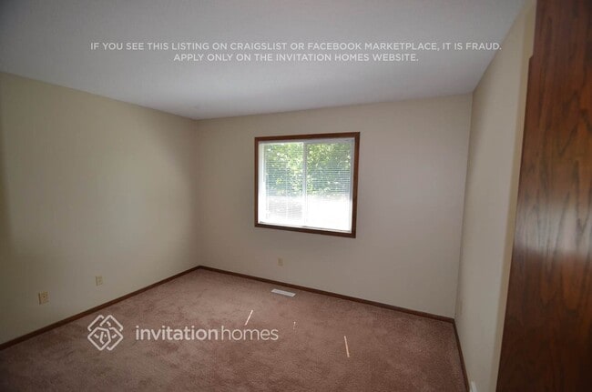 Photo - 2601 E 121st St