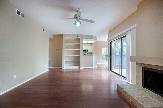 Photo - 4711 Spicewood Springs Rd Unidad 173
