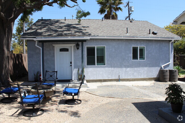 Building Photo - 8864 Earhart Ave Rental