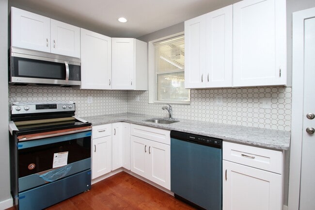 Photo - 882 N Fallon St