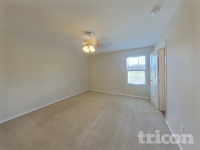 Photo - 6028 Parkview Hills Ln