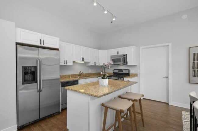 Photo - 2 S Leavitt St Unit 212