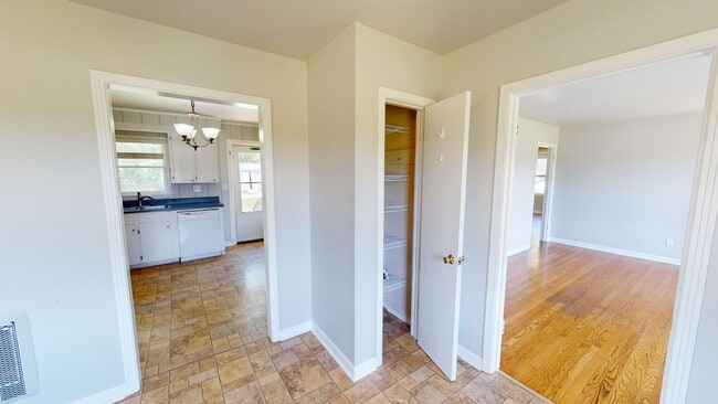 Photo - Charming farmhouse in Franklin, TN!