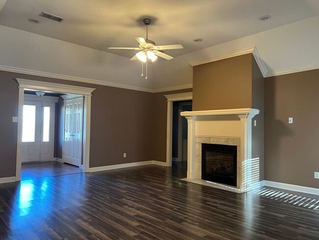 74 Lakeland Dr