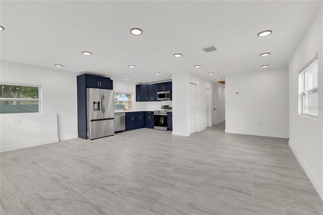 Photo - 1121 Illinois Ave