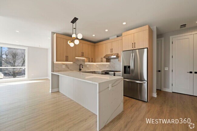 Building Photo - 2354 W Polk St Unit #305 Rental