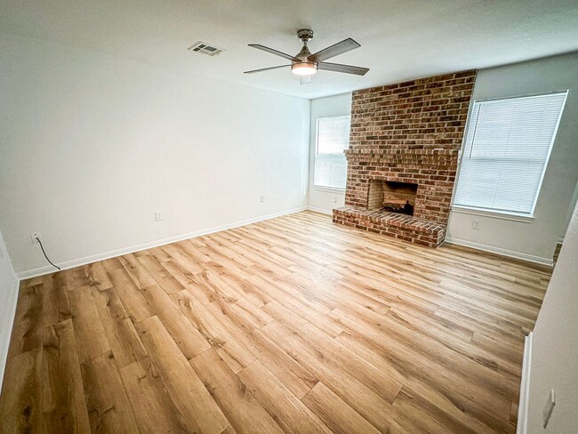 Photo - G 116-118 Gruver Circle Unit 118