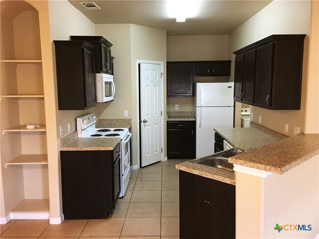 Photo - 1304 Cavalry Ln