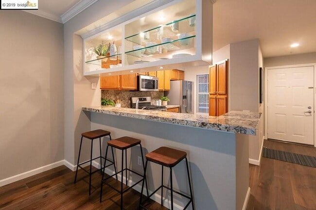 Photo - Parkwoods Oakland 2/2 Condo with beautiful amenities