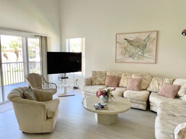 Photo - 3008 Fairway Dr N