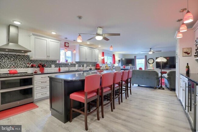 1500 Wilson Ave Unit 2nd Floor