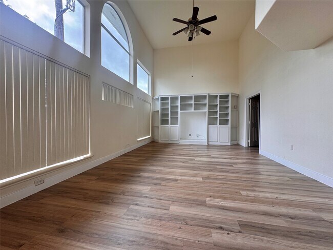 Photo - 8530 Regalbrook Dr