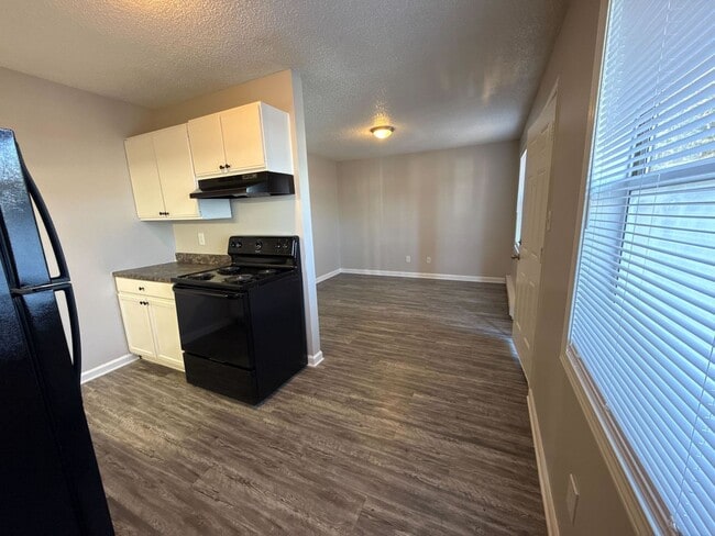 Building Photo - 308-J Jefferson St-